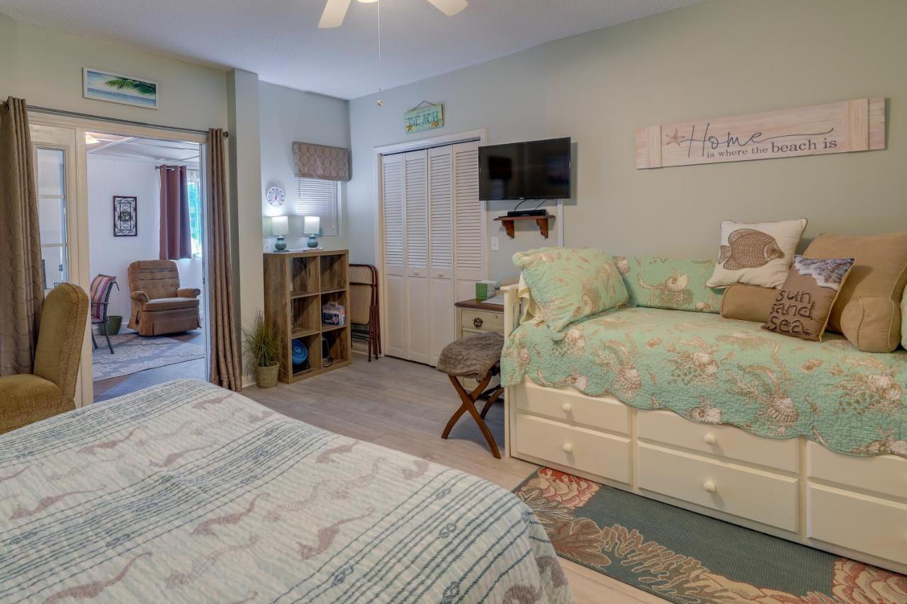 Sneads Ferry Vacation Rental Studio With Water Views المظهر الخارجي الصورة